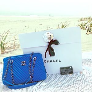 1000% Authentic Chanel Blue handbag! NEVER USED